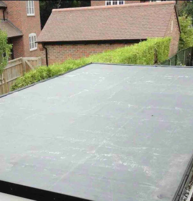 Flat roof on a house extension