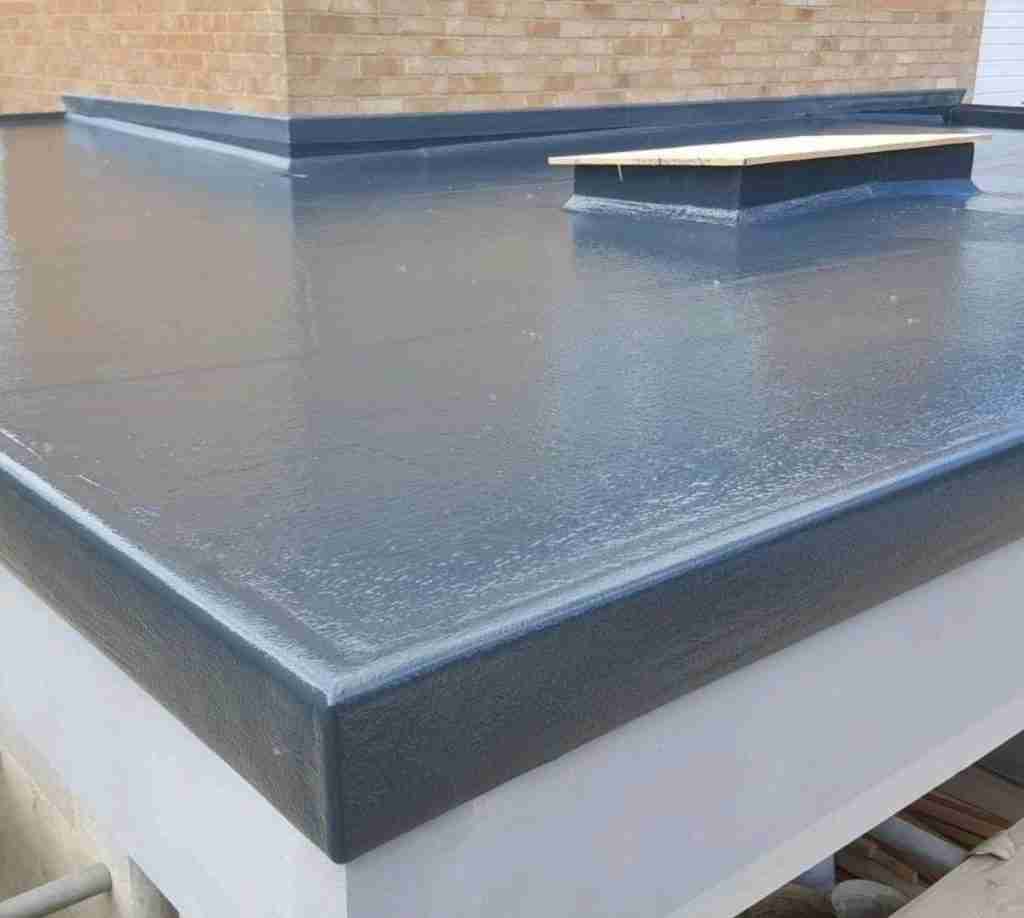 Modern EPDM flat roof installation completed by WWR Roofing across the Isle of Wight