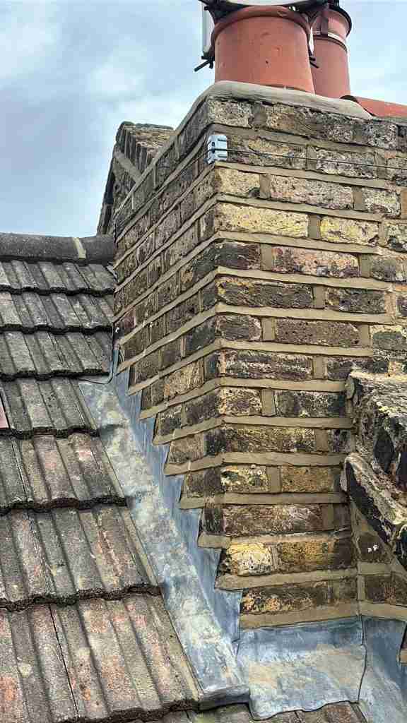 Lead flashing around brickwork