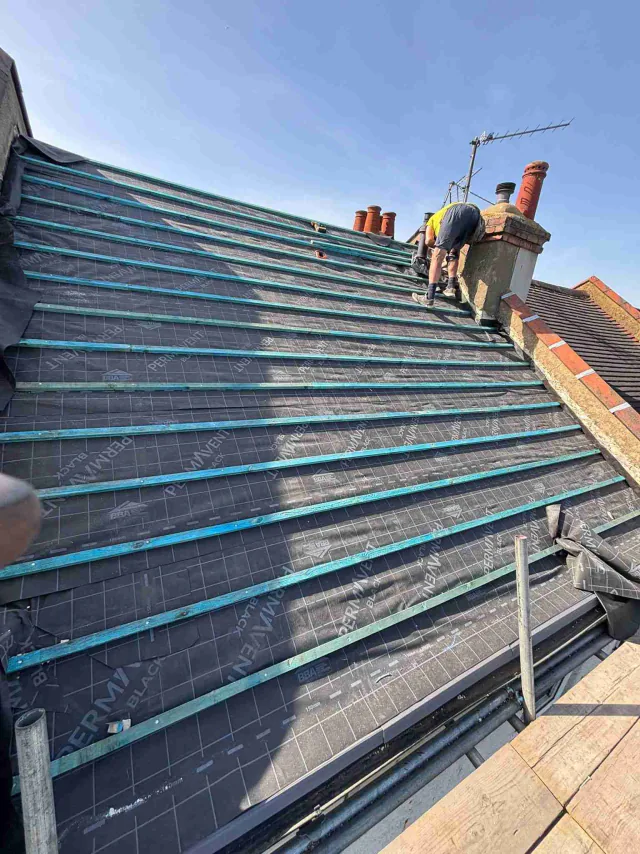 Roof underlay and timber battens