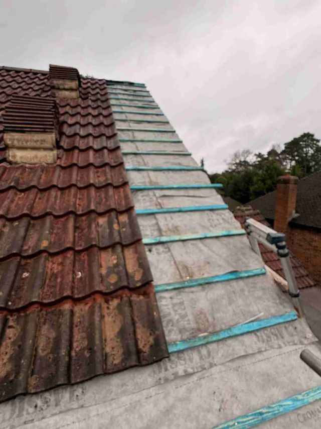 Roof underlay and timber battens