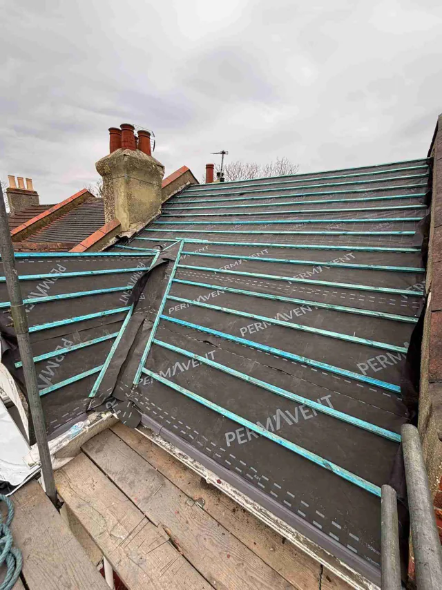 Roof underlay and timber battens