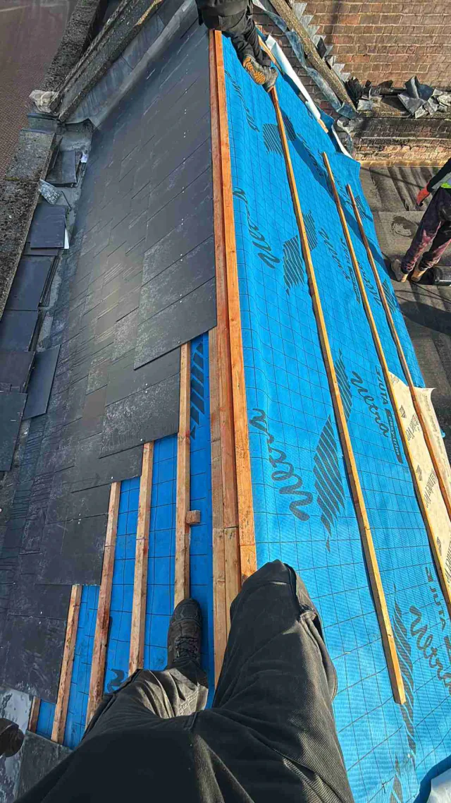 Roof underlay and timber battens
