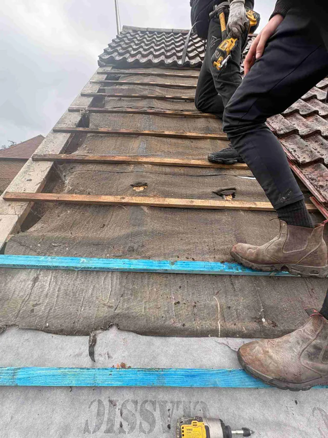 Roof underlay and timber battens