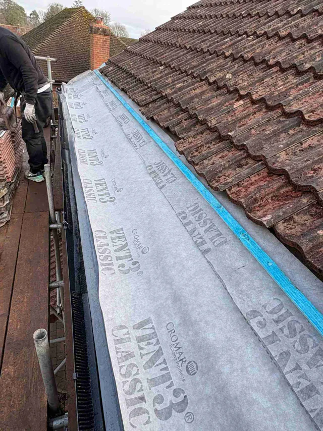 Roof underlay and timber battens