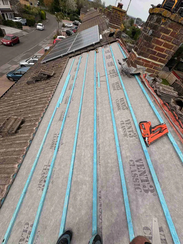 Roof underlay and timber battens