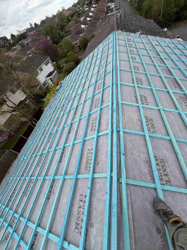 Roof underlay and timber battens