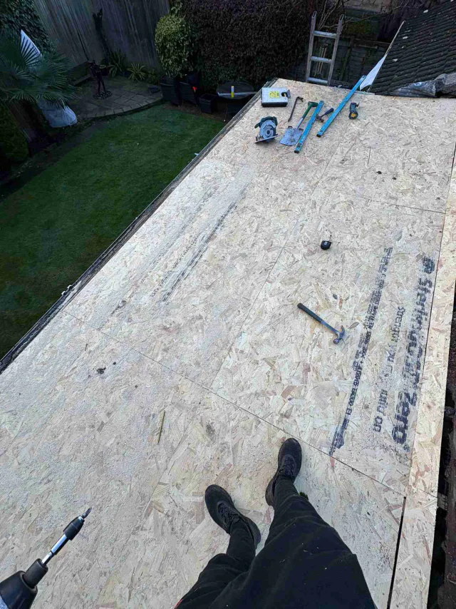Timber decking for a flat roof