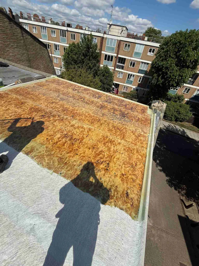 Timber decking for a flat roof