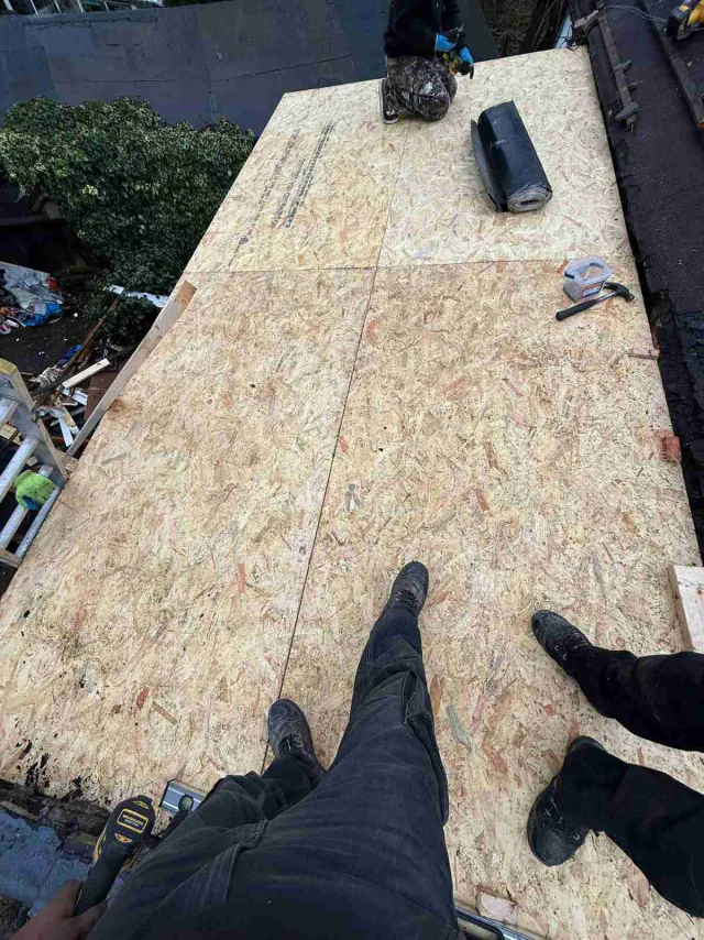 Timber decking for a flat roof